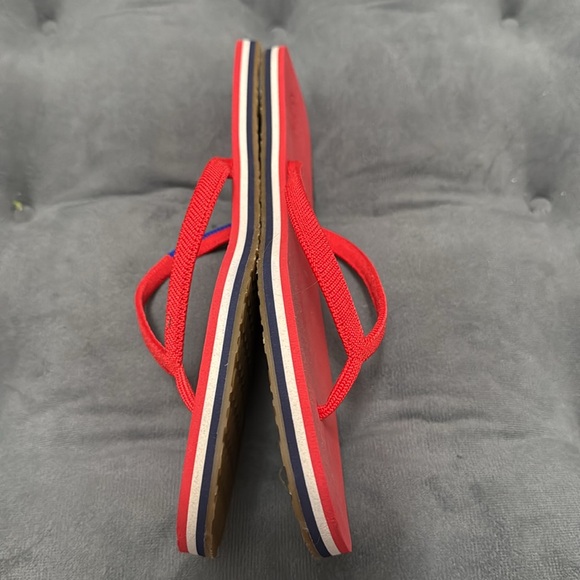Never worn red Rothy’s Flip Flops - Picture 4 of 5